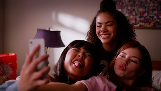 Сериал Джинни и Джорджиа - Про детские и взрослые проблемы